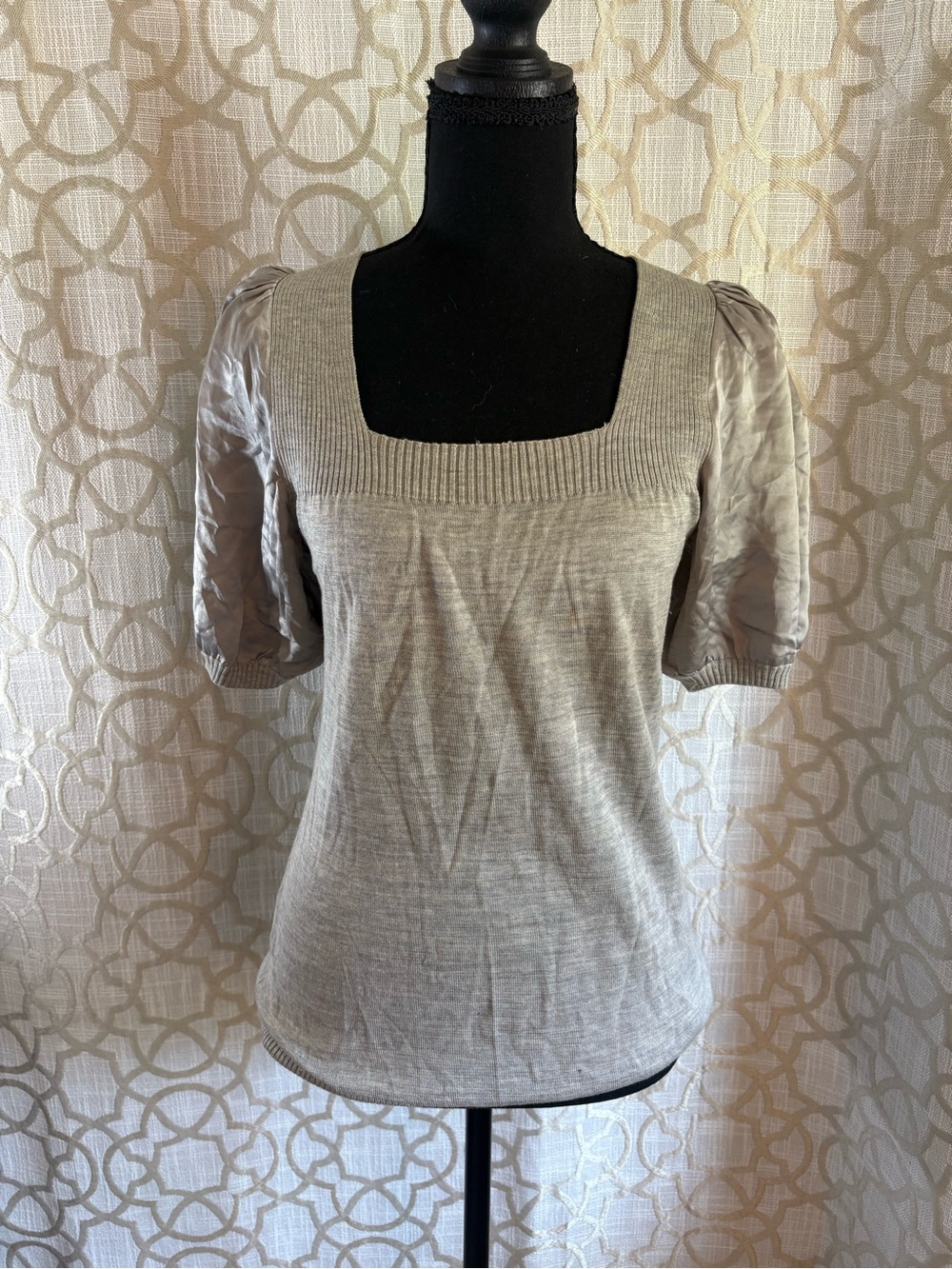 Women’s Square Neck Short Sleeve Knit Top - Light Gray